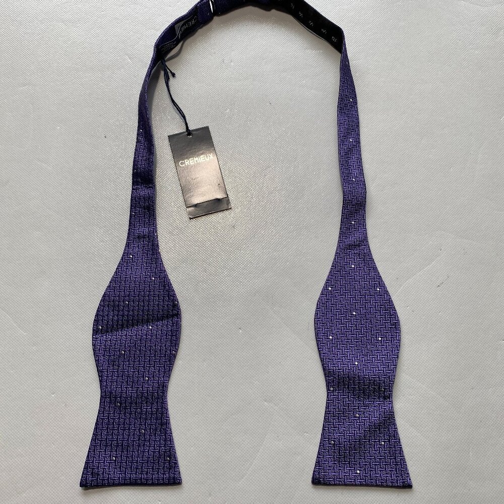 NEW- Daniel Cremieux Bowtie Bow Tie Adjustable Silk - Purple Geometric - A29